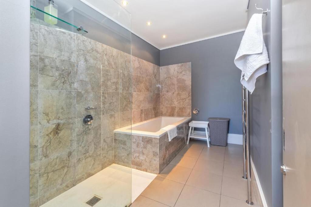 Deluxe Family Suite 105 Knysna Eksteriør billede
